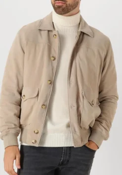 beige alter ego jack joseph