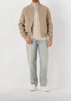 beige alter ego jack mick