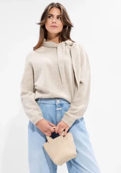 beige closed trui scarf neck long sleeve