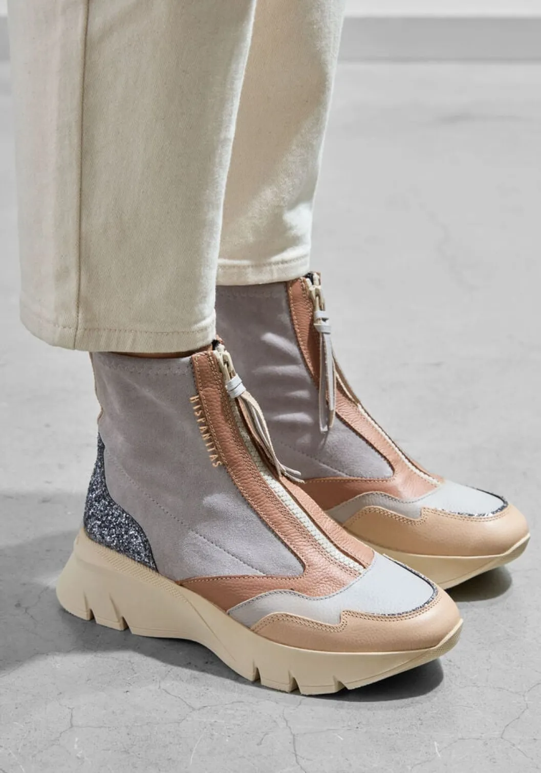 beige hispanitas sneakers chi243628