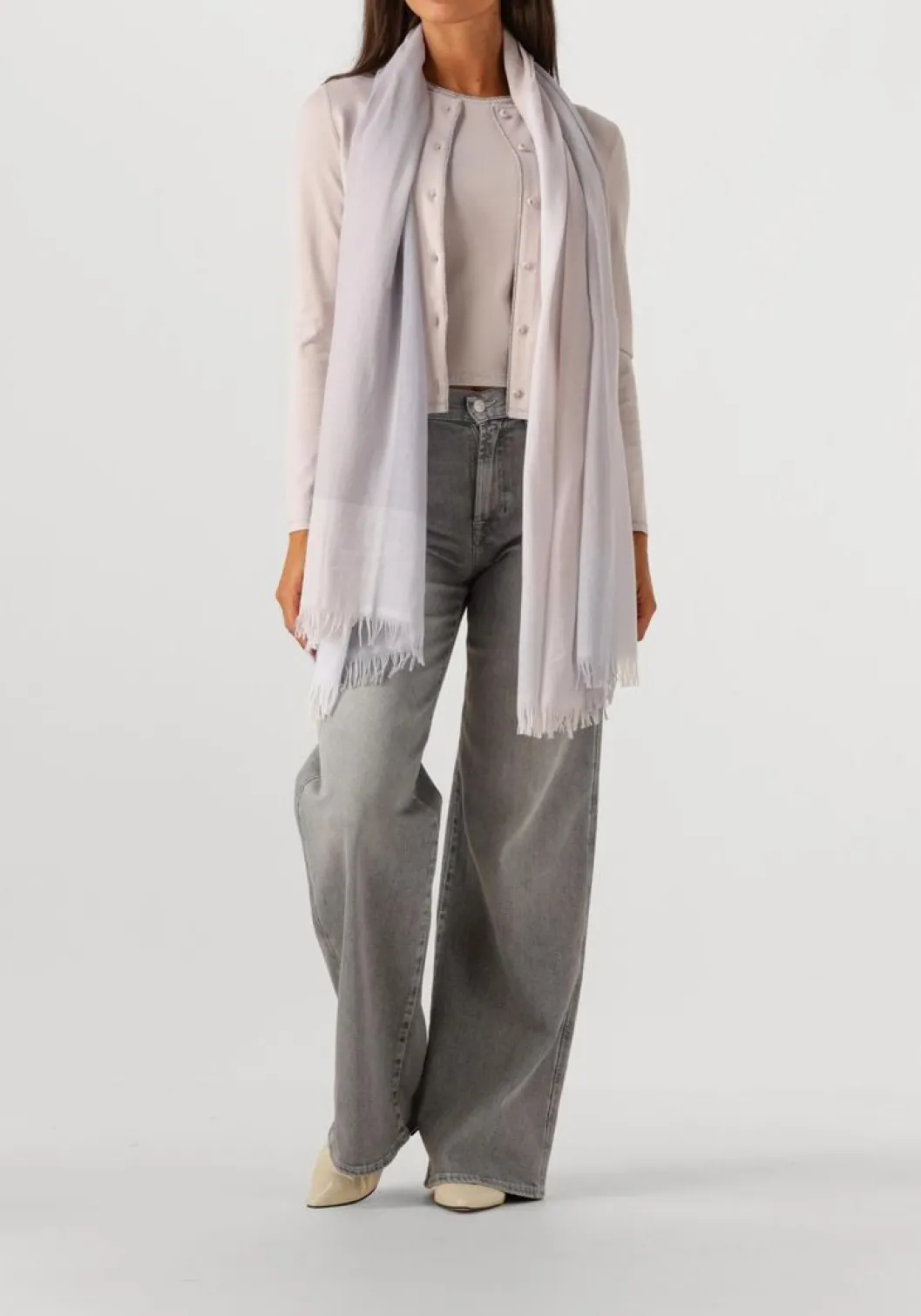 beige ángel alarcón ballerina's 24502