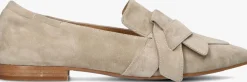 beige notre-v loafers 5672
