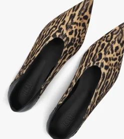 beige toral ballerina's aria