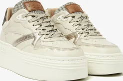 beige via vai sneakers isa brooklyn
