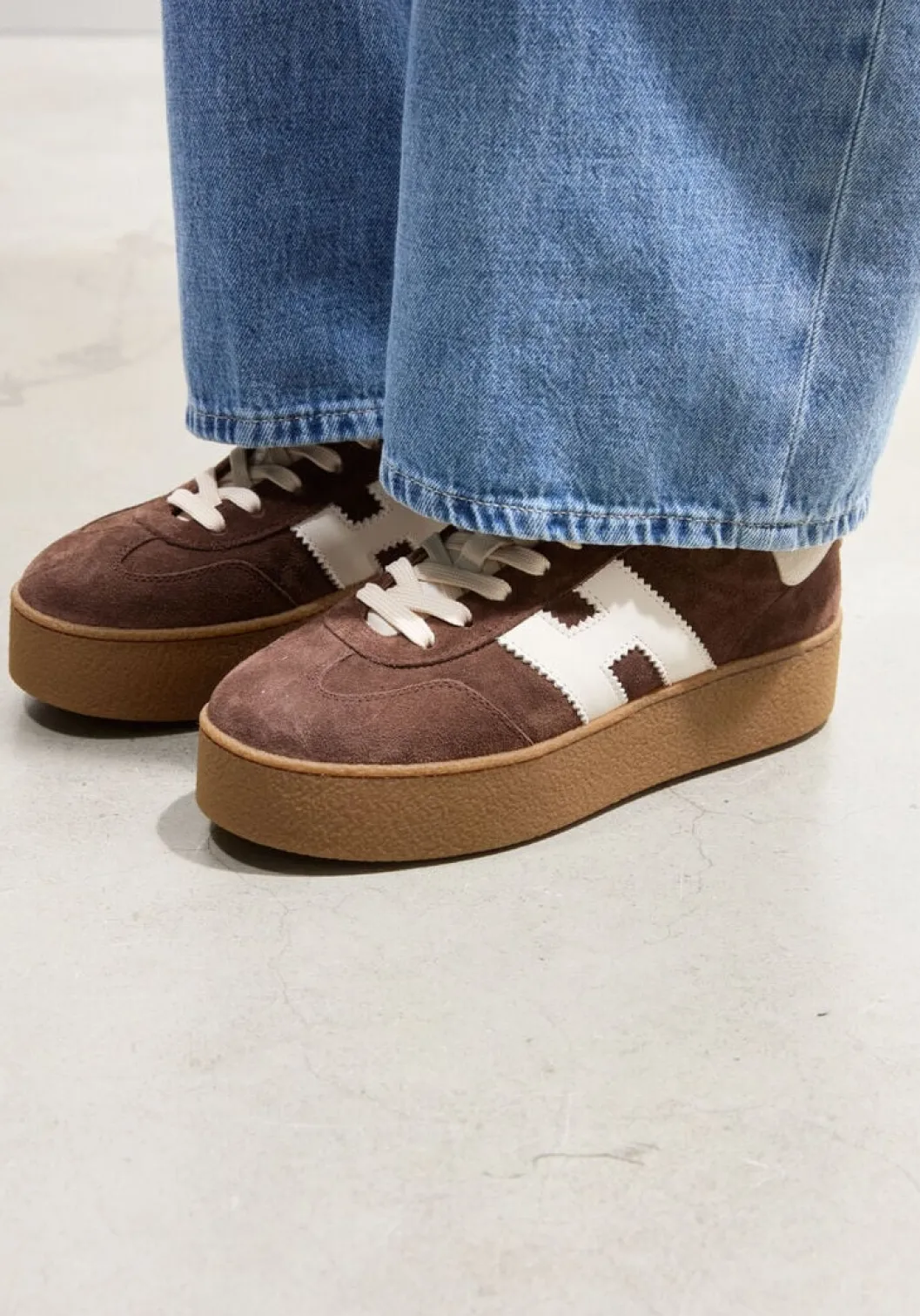 bruine hogan lage sneakers h681 allacciato h