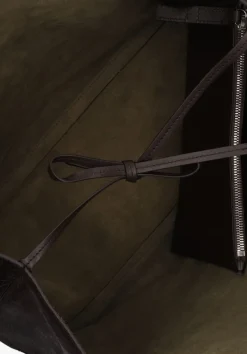 bruine hogan shopper adress shopping media