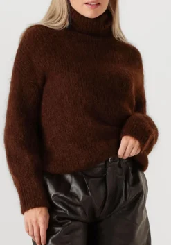 bruine ibana coltrui kira