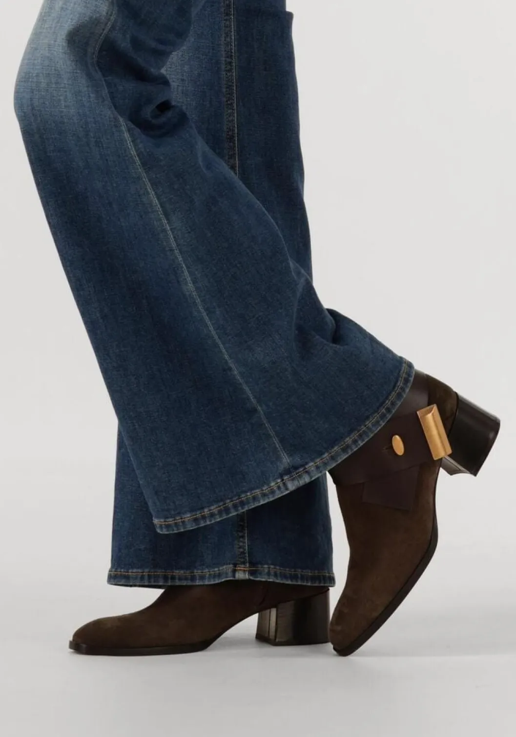 bruine roberto festa enkellaarsjes kiva