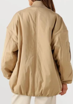 camel ibana jack jullio