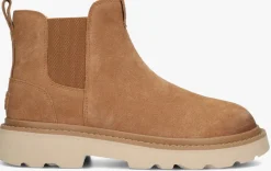 camel ugg chelsea boots m chelsea lug