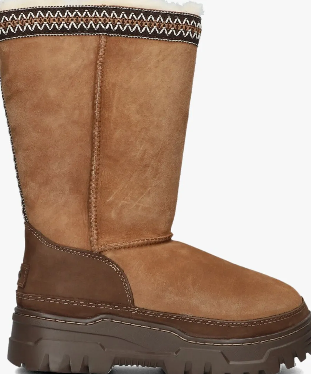 cognac ugg snowboots classic tall trailgazer