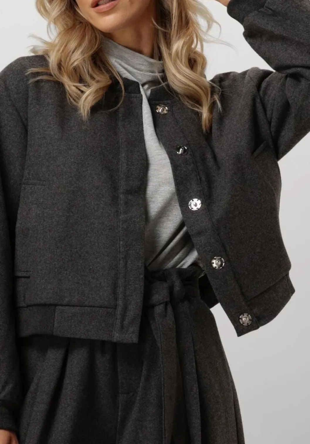 donkergrijze aimee the label jack rioa