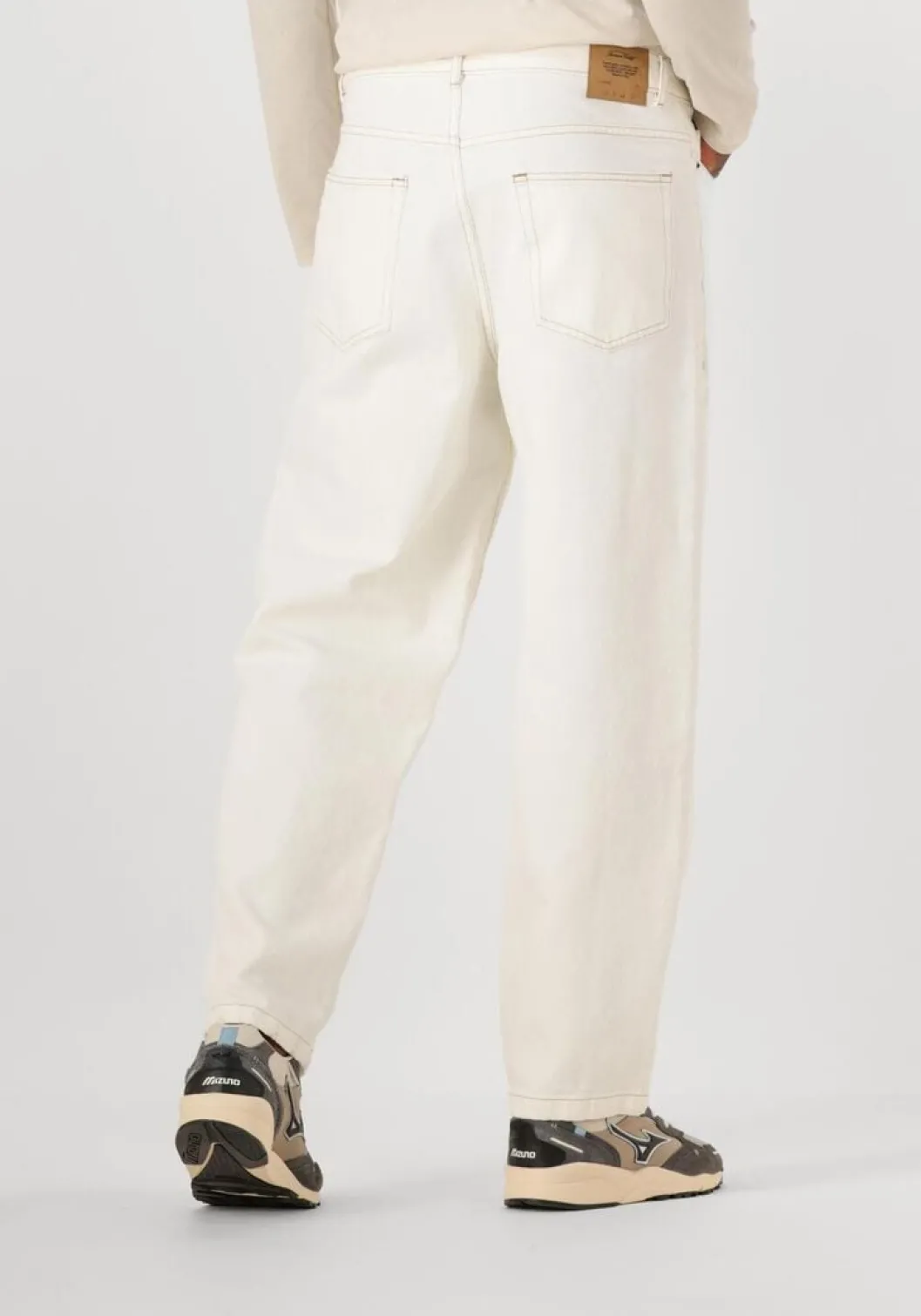 ecru american vintage straight leg jeans jozastreet