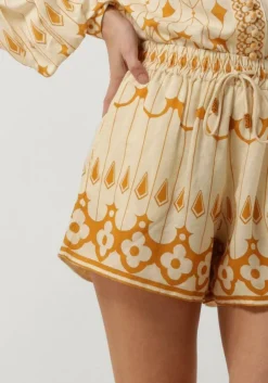 gouden scarlett poppies korte broek pam