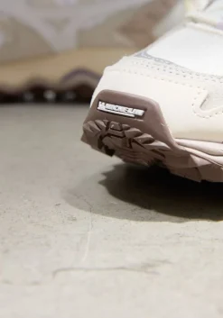 grijze mizuno lage sneakers wave mujin tl