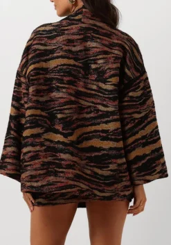 oranje amaya amsterdam vest stella kim