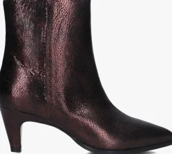 paarse via vai enkellaarsjes lina jackson