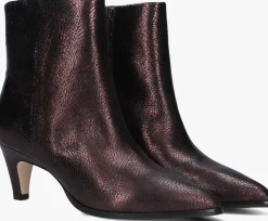 paarse via vai enkellaarsjes lina jackson