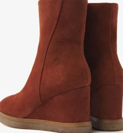 rode via vai enkellaarsjes aura miley