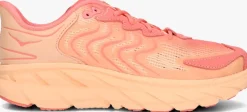 roze hoka sneakers clifton ls