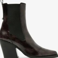 taupe via vai enkellaarsjes gioia flynn