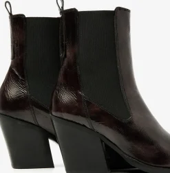 taupe via vai enkellaarsjes gioia flynn