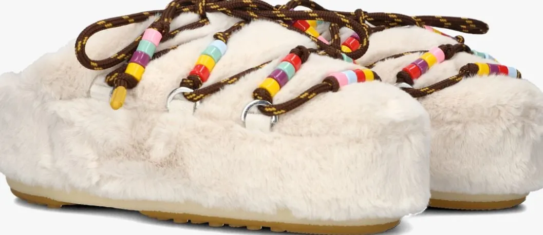 witte moon boot instappers mule faux fur beads