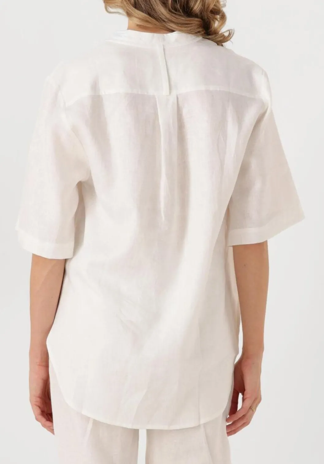 witte resort finest top short sleeve blouse