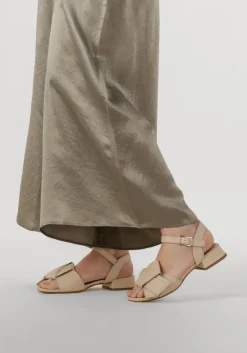 witte stefano lauran sandalen met hak m100