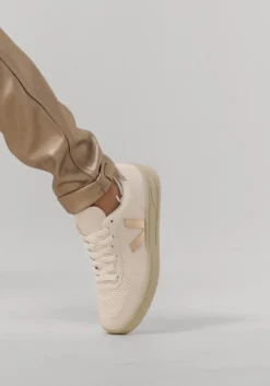 witte veja lage sneakers v-10