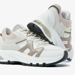 witte via vai lage sneakers liz finley