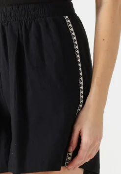 zwarte devotion korte broek thalia