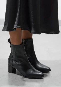 zwarte lina locchi enkellaarsjes 8543