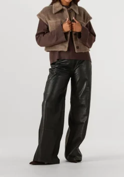 zwarte studio ar wijde broek tess