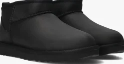 zwarte ugg vachtlaarzen classic ultra mini leather regenerate