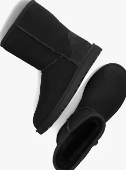 zwarte ugg vachtlaarzen classic short ii